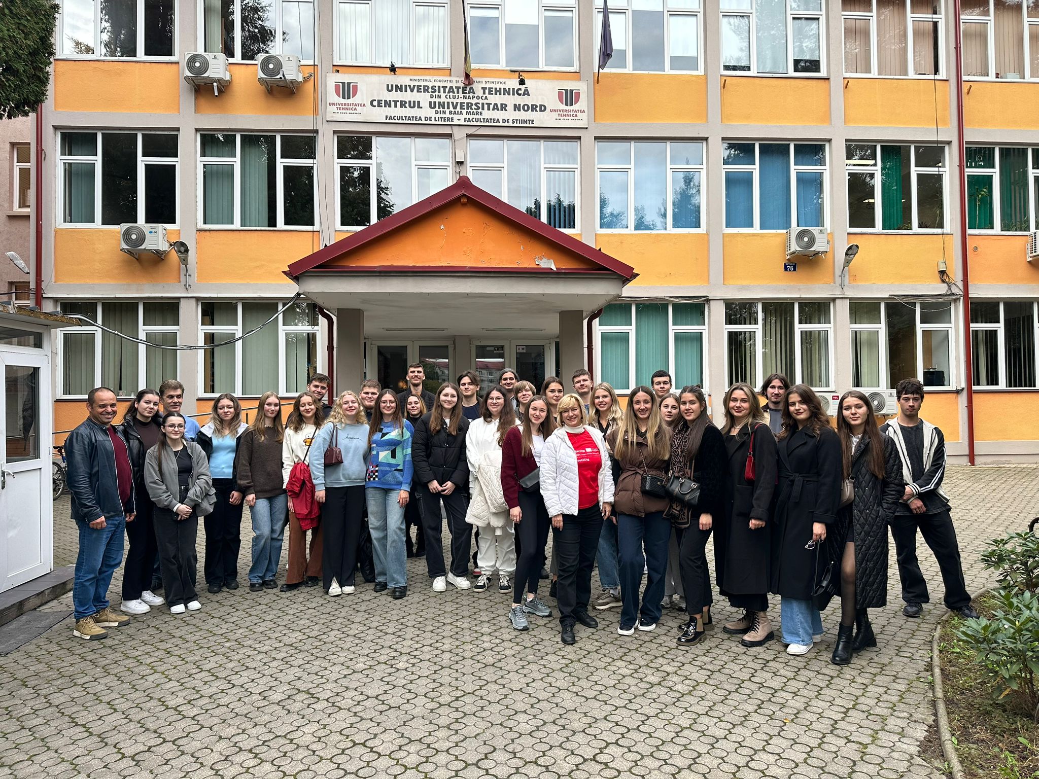 Training at “Acasă” Museum (Tăuții Măgherăuș) + beadwork workshop media